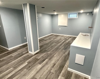 8662 Bayview Drive - Photo Thumbnail 25