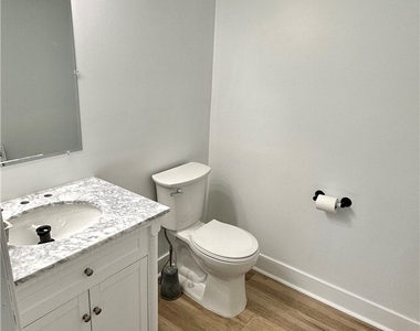 8662 Bayview Drive - Photo Thumbnail 13