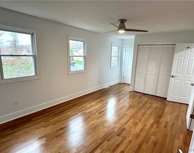 8662 Bayview Drive - Photo Thumbnail 20