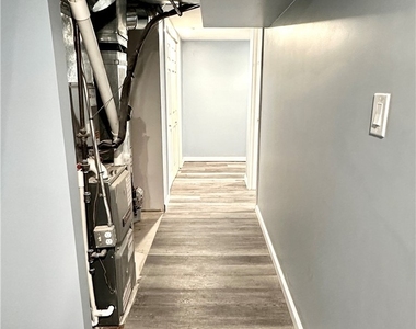 8662 Bayview Drive - Photo Thumbnail 27