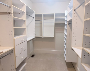 11 Harrington Dr Drive - Photo Thumbnail 14