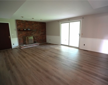 28 Candlewood Drive - Photo Thumbnail 21
