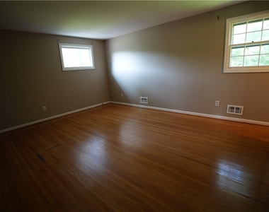 28 Candlewood Drive - Photo Thumbnail 34
