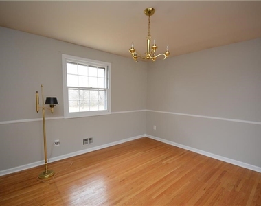 28 Candlewood Drive - Photo Thumbnail 6