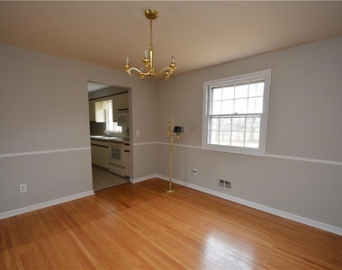 28 Candlewood Drive - Photo Thumbnail 7