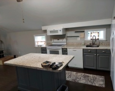 225 Chapin Street - Photo Thumbnail 6
