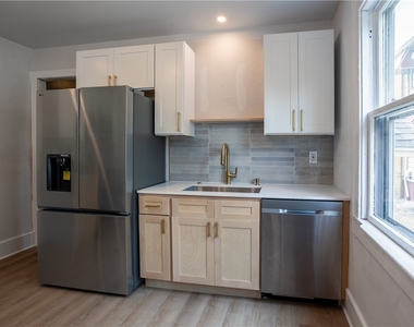 1786 Clifford Avenue - Photo Thumbnail 3