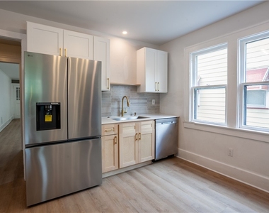 1786 Clifford Avenue - Photo Thumbnail 4