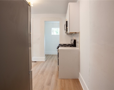 1786 Clifford Avenue - Photo Thumbnail 6