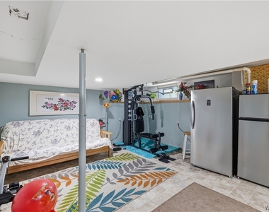 136 Mapleview Road - Photo Thumbnail 15