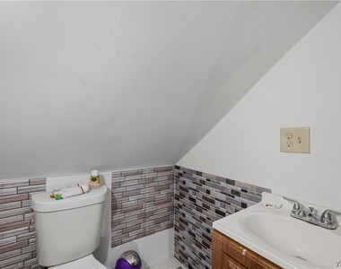 136 Mapleview Road - Photo Thumbnail 28