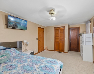 136 Mapleview Road - Photo Thumbnail 25