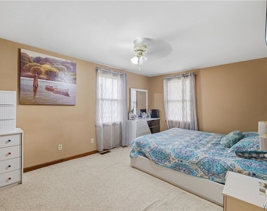 136 Mapleview Road - Photo Thumbnail 24