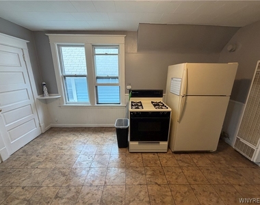 49 15th Street - Photo Thumbnail 12