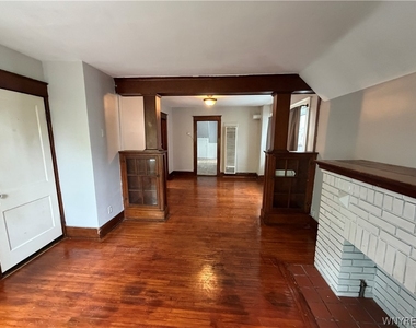 49 15th Street - Photo Thumbnail 4