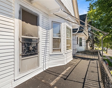213 Keystone Street - Photo Thumbnail 7