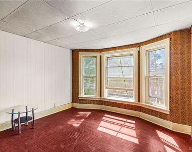 213 Keystone Street - Photo Thumbnail 8