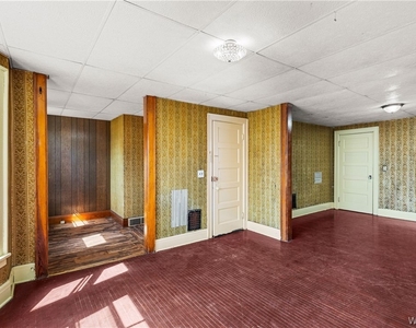 213 Keystone Street - Photo Thumbnail 9