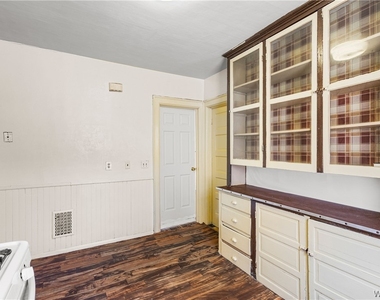 213 Keystone Street - Photo Thumbnail 19