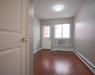 92 Troy Avenue - Photo Thumbnail 5