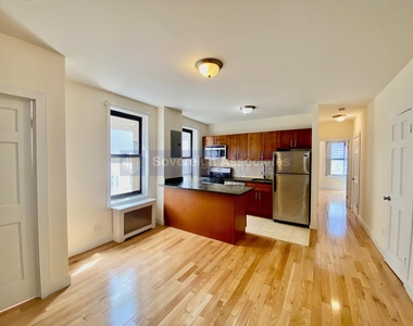 686 West 204th Street - Photo Thumbnail 2