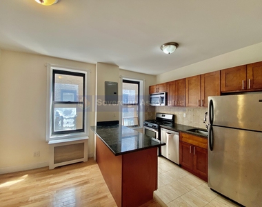 686 West 204th Street - Photo Thumbnail 3