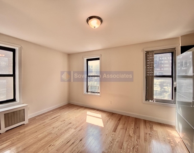 686 West 204th Street - Photo Thumbnail 10