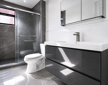 184 Claremont Avenue - Photo Thumbnail 8