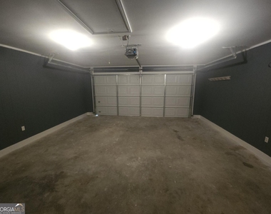 103 Jana Court - Photo Thumbnail 15
