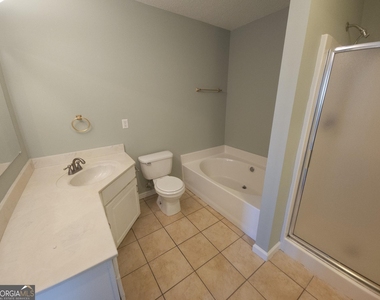 103 Jana Court - Photo Thumbnail 8