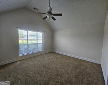 103 Jana Court - Photo Thumbnail 7