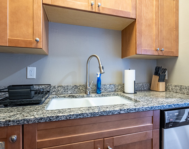 893 Piedmont Avenue Ne - Photo Thumbnail 9