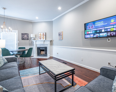 893 Piedmont Avenue Ne - Photo Thumbnail 6