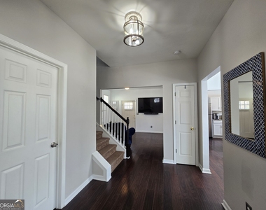 4761 Highpoint Way - Photo Thumbnail 9