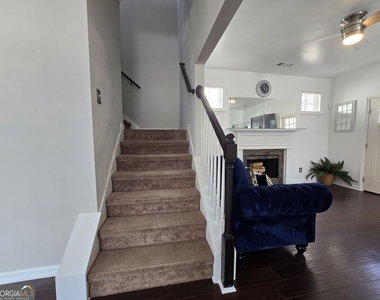 4761 Highpoint Way - Photo Thumbnail 18