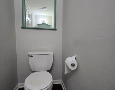 4761 Highpoint Way - Photo Thumbnail 13