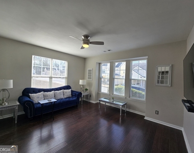 4761 Highpoint Way - Photo Thumbnail 5