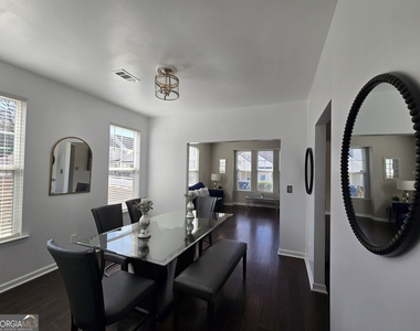 4761 Highpoint Way - Photo Thumbnail 11