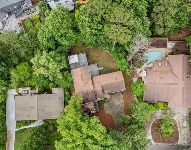 1016 Muirfield Drive - Photo Thumbnail 1