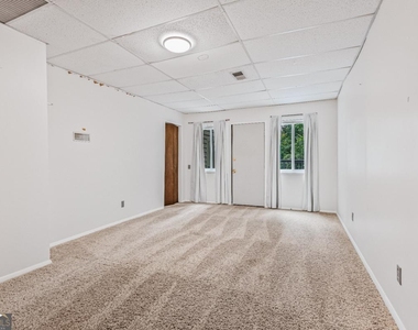 1016 Muirfield Drive - Photo Thumbnail 33