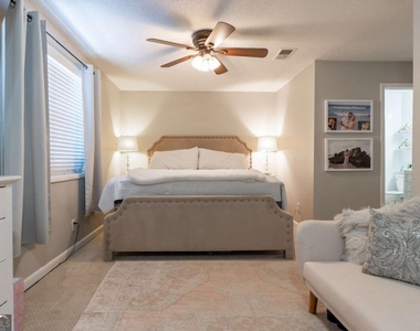 6900 Roswell Road - Photo Thumbnail 23