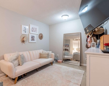 6900 Roswell Road - Photo Thumbnail 30