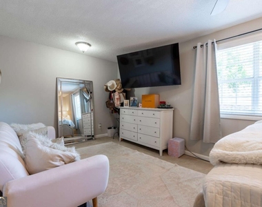 6900 Roswell Road - Photo Thumbnail 29
