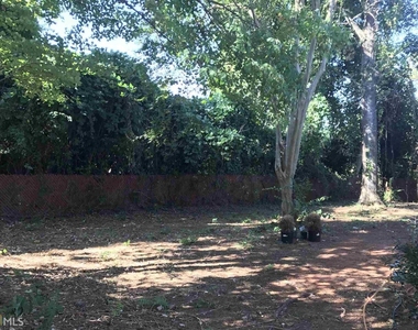 131 Pineview Drive - Photo Thumbnail 13
