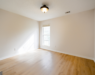 1570 Swan Valley Court - Photo Thumbnail 30