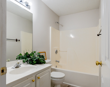 1570 Swan Valley Court - Photo Thumbnail 21