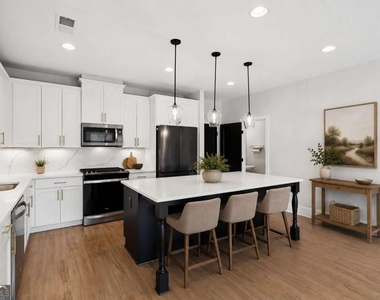 2011 Springfield Road - Photo Thumbnail 7