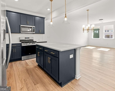 1644 Winpost Lane Nw - Photo Thumbnail 6