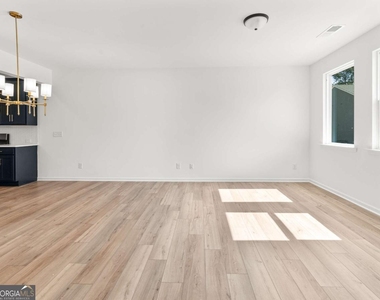 1644 Winpost Lane Nw - Photo Thumbnail 3