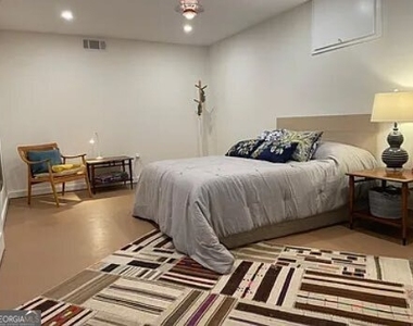 2511 Clairmont Road Ne - Photo Thumbnail 11